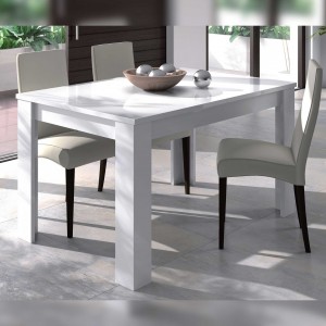 Mesa de comedor modelo Práctico. Disponible en varios colores