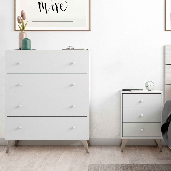 El dormitorio Sweet incluye las dos mesitas de noche y la cómoda.