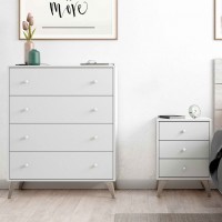 El dormitorio Sweet incluye las dos mesitas de noche y la cómoda.